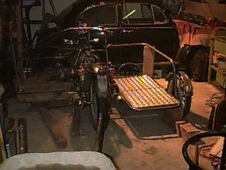 ein beiwagen wird vollendet